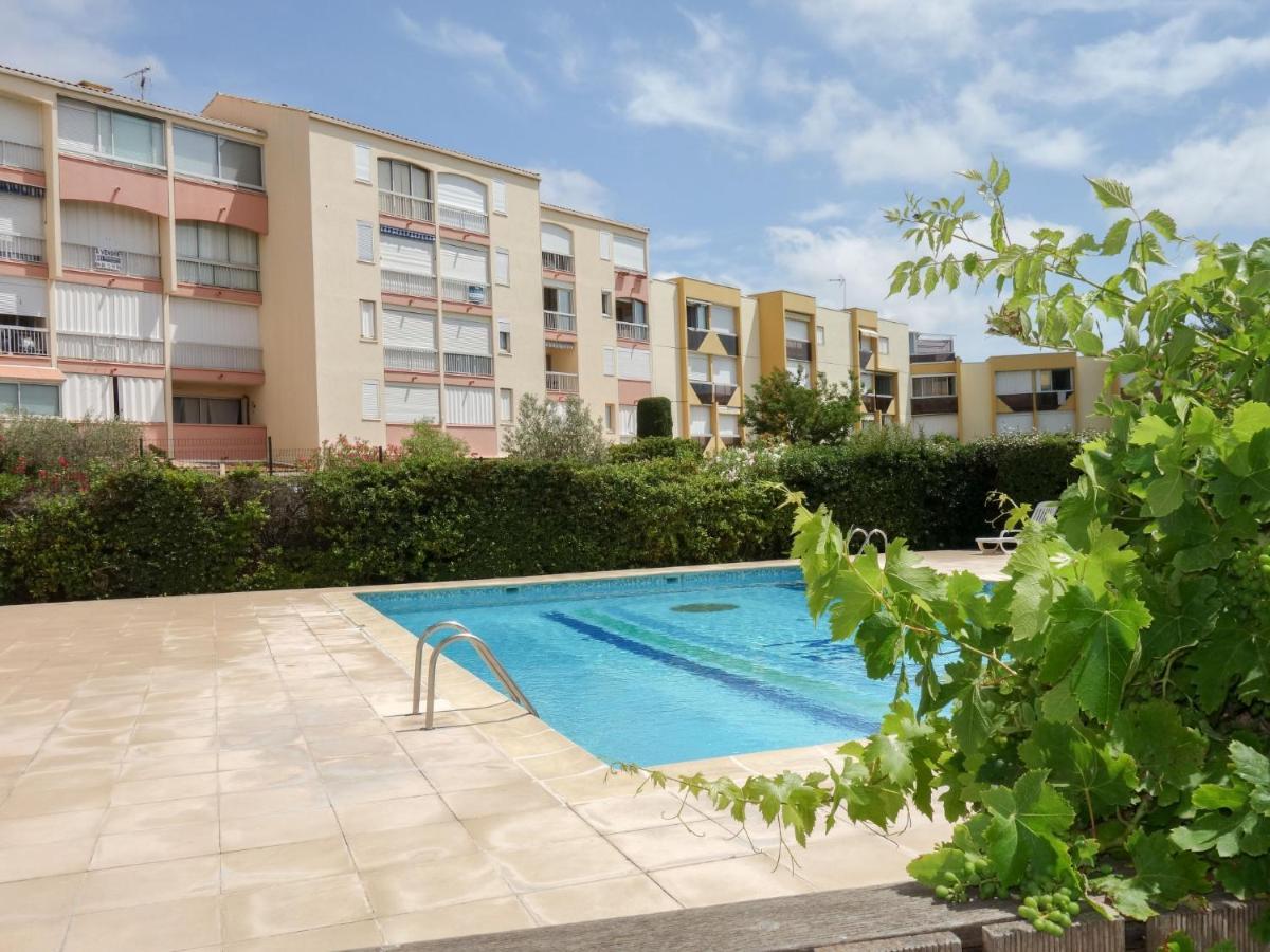 Apartment Terrasses De La Baronnie-4 By Interhome Le Grau-du-Roi Luaran gambar
